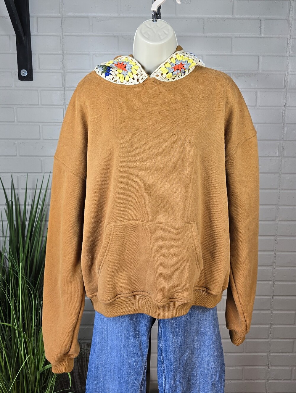Gimmicks Brown Crochet Hoodie Oversized Medium